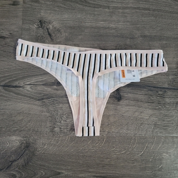 Women's Calvin Klein striped thong panty size S NWT - Picture 4 of 4